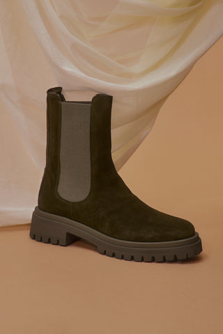 LONDON CHELSEA BOOT WITH FUR