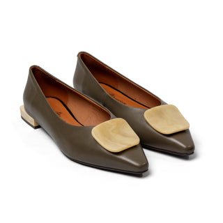 LYNDA POINTY FLAT