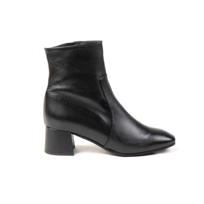 VERONIQUE ANKLE BOOTS