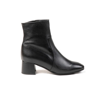 VERONIQUE ANKLE BOOTS