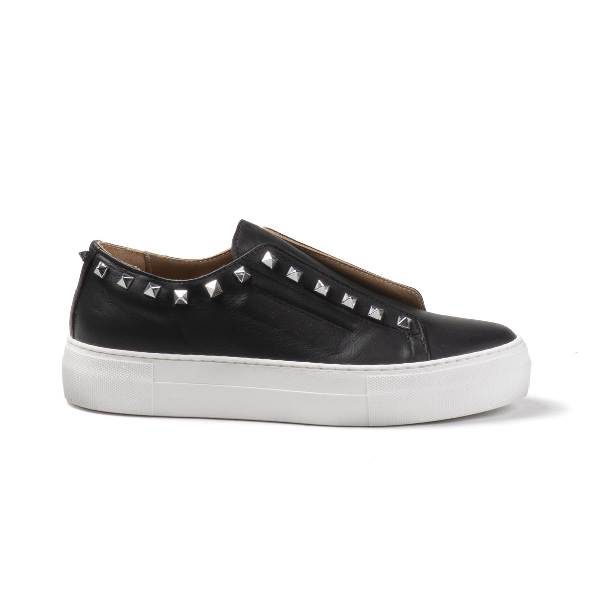 MILA SNEAKER