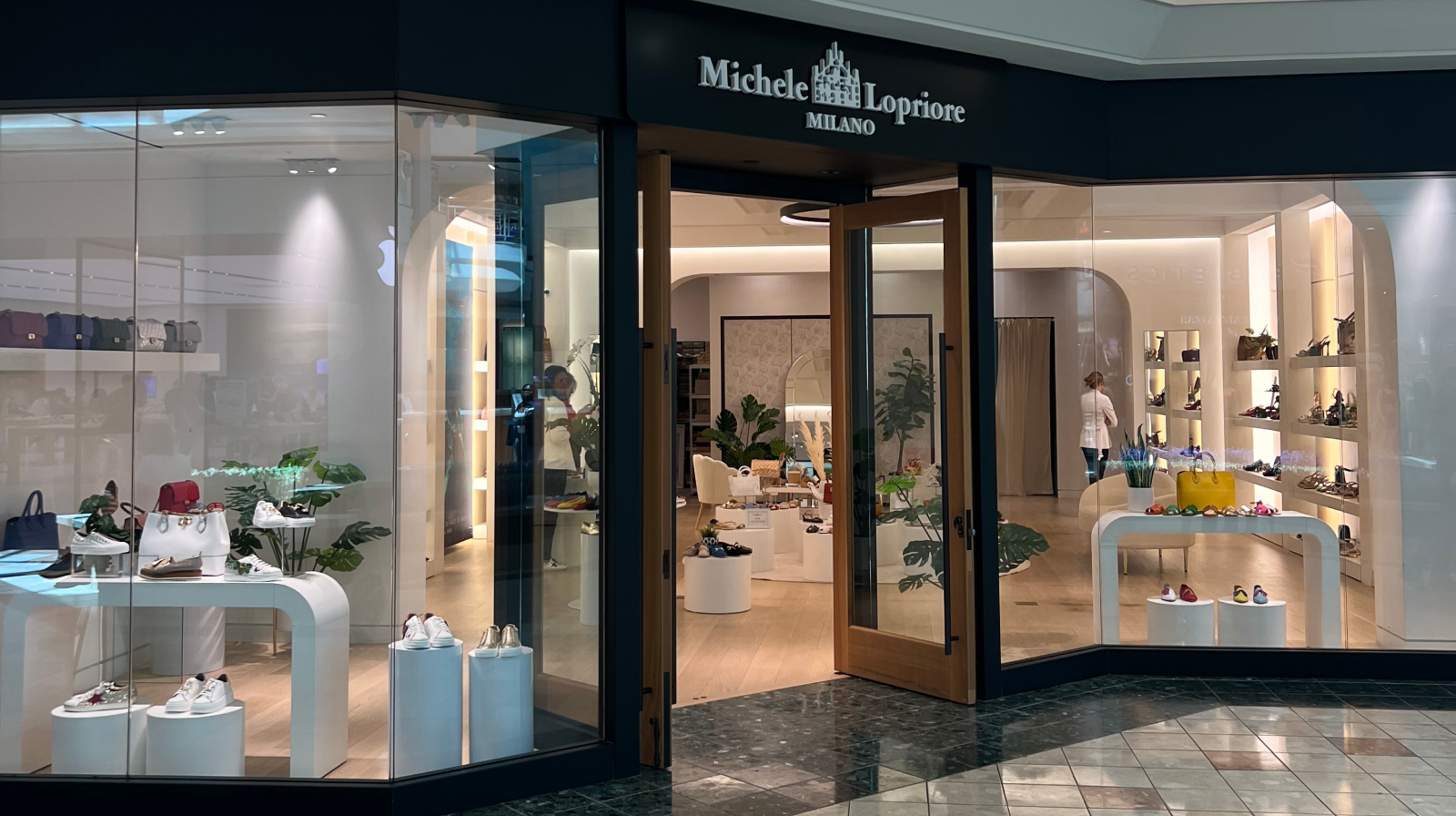 Our Stores – Michele Lopriore