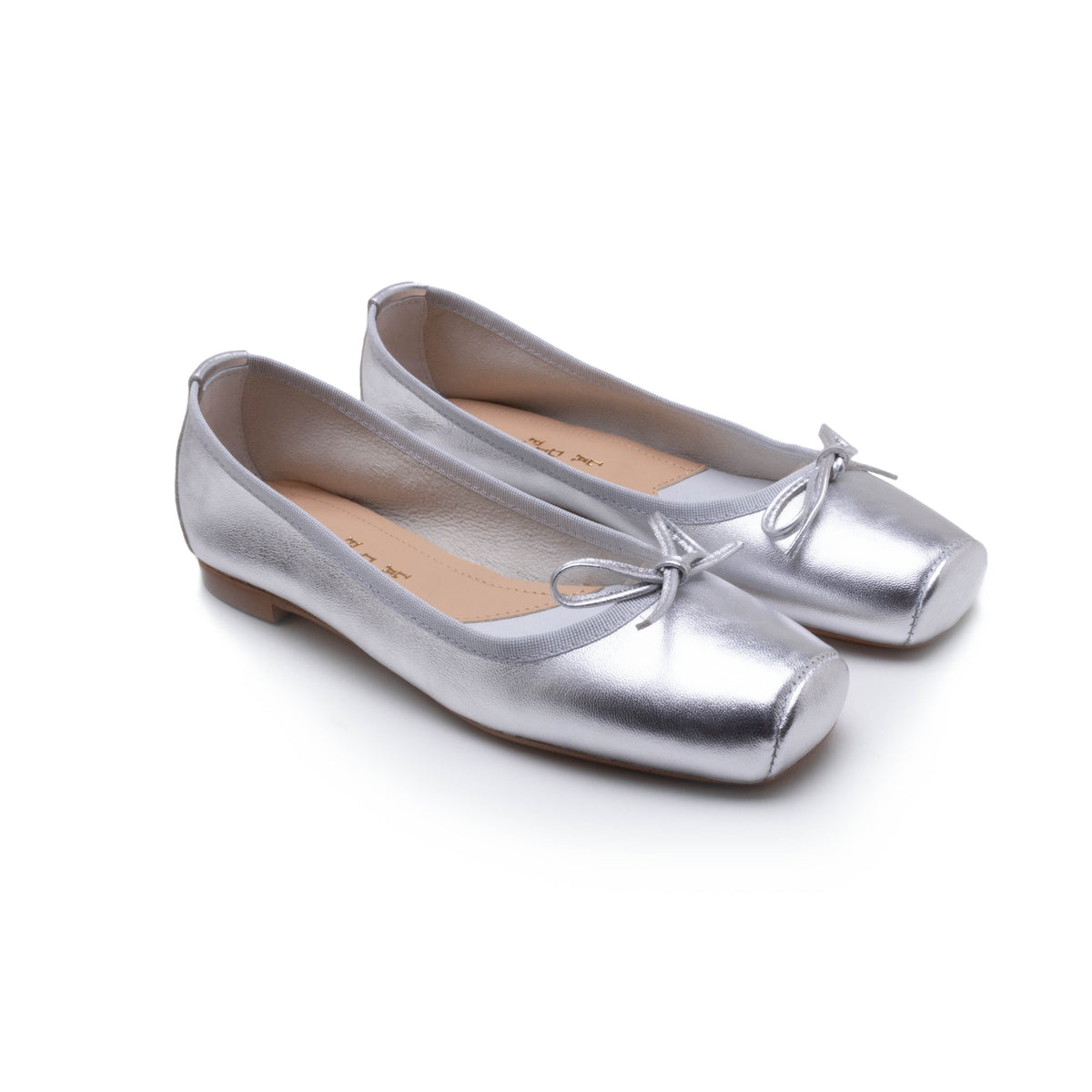 Laminated Leather Silver