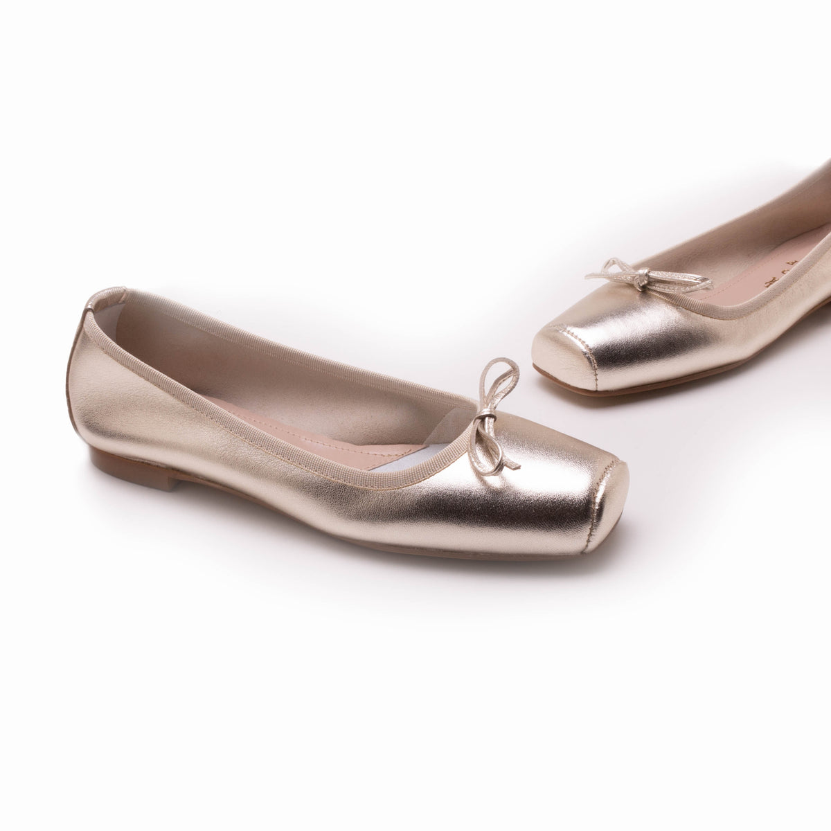 Laminated Leather Platinum
