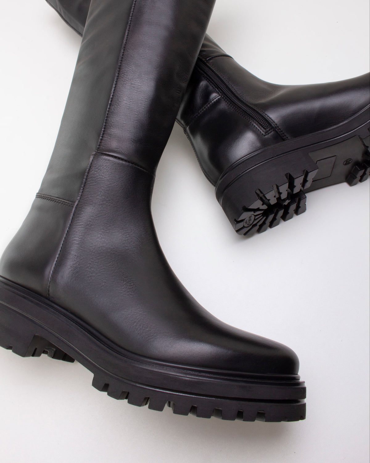 leather black