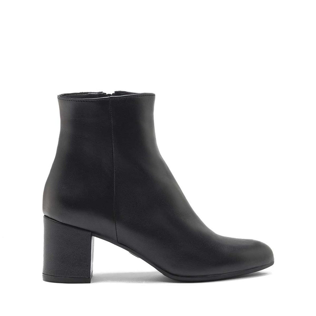 MOLLY ANKLE BOOTS