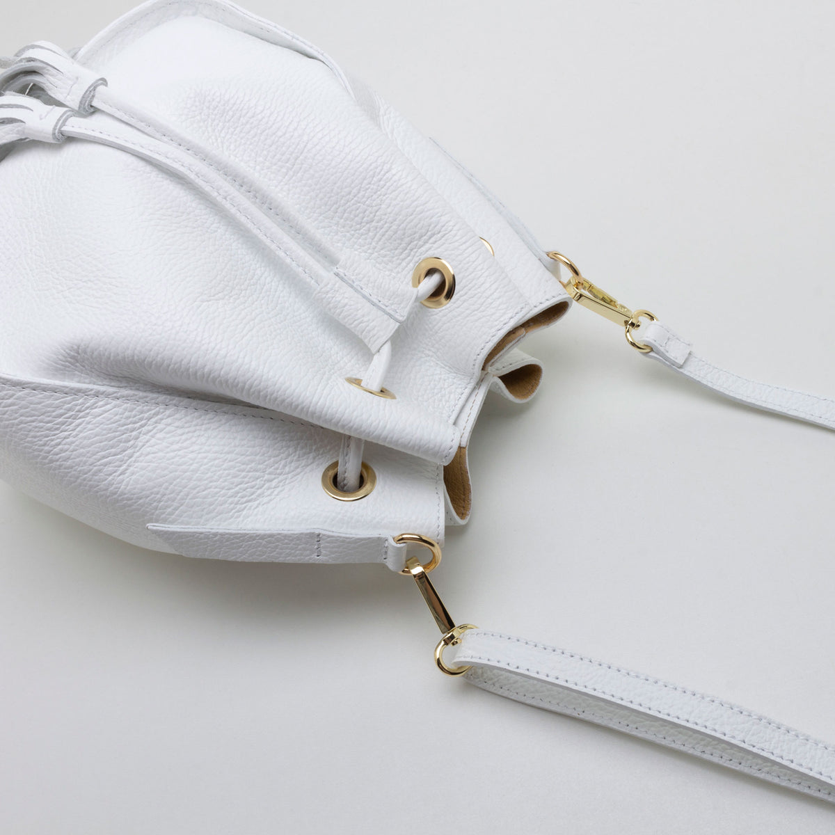 BUCKET BAG