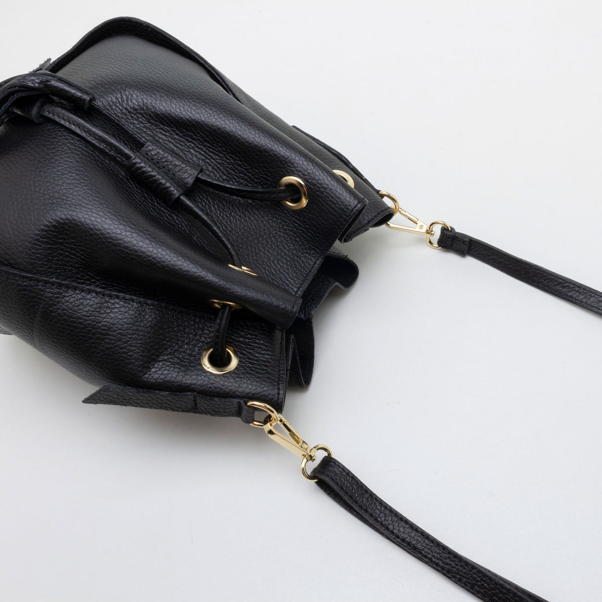 BUCKET BAG