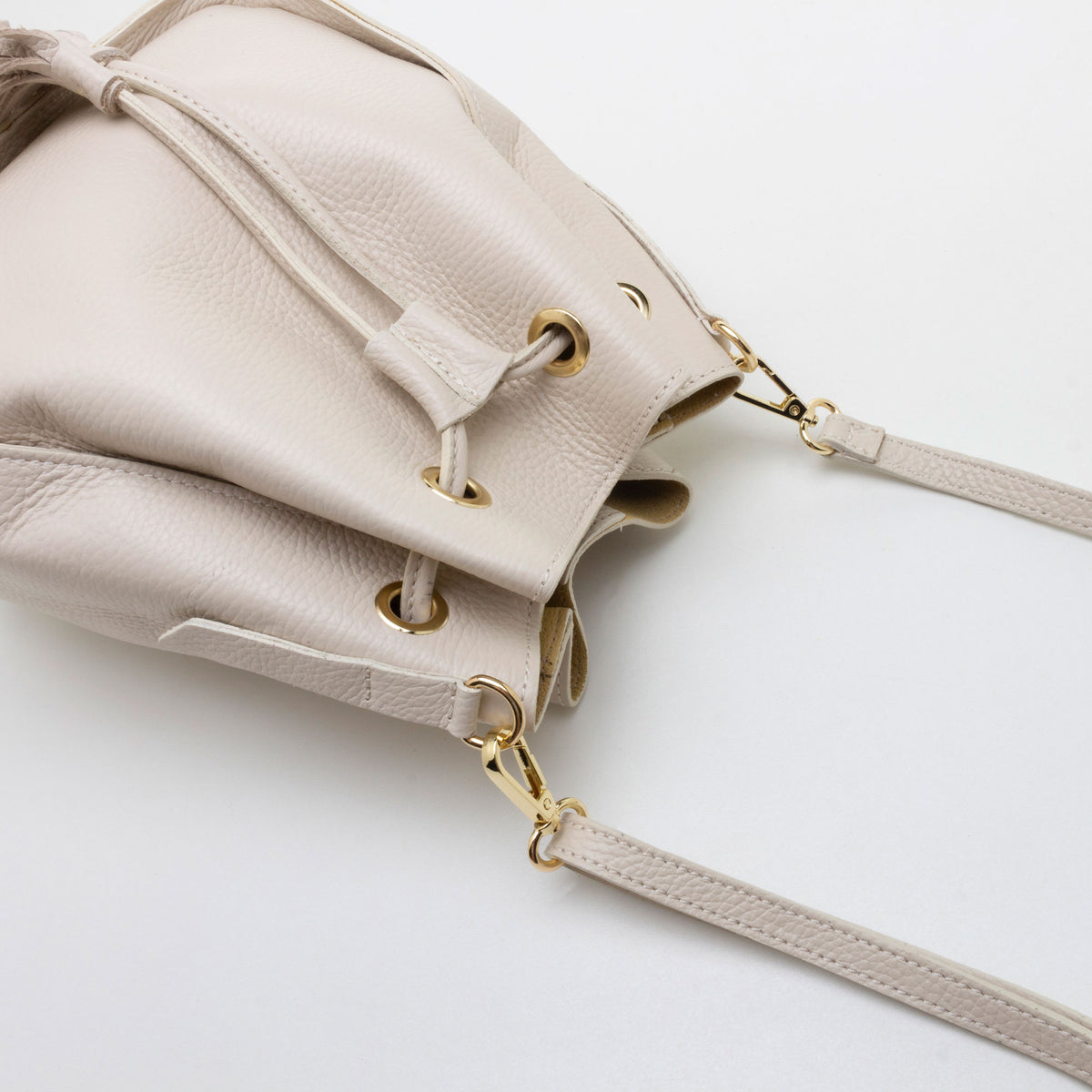 BUCKET BAG