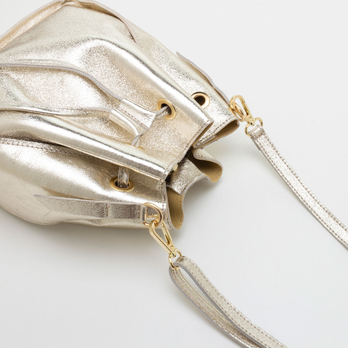 BUCKET BAG
