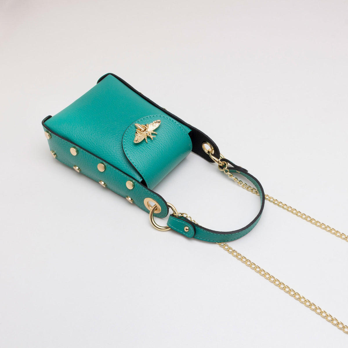 Leather_tiffany_hover