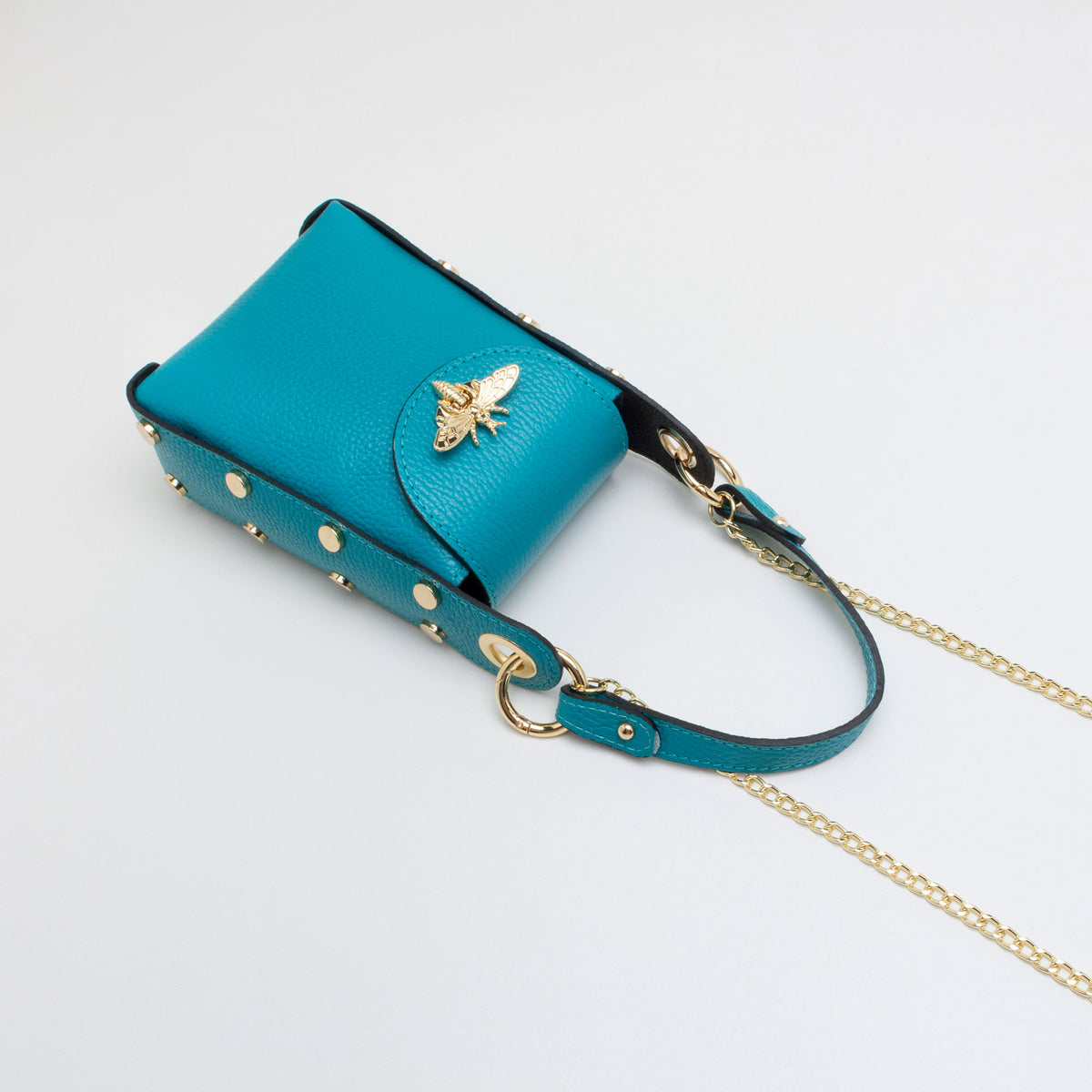 Leather_light_blu_hover