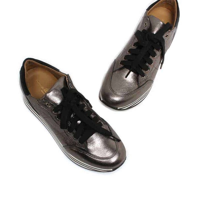 STELLA SNEAKER