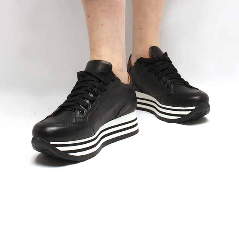 STELLA SNEAKER
