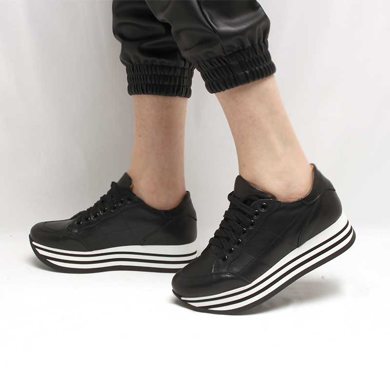 STELLA SNEAKER